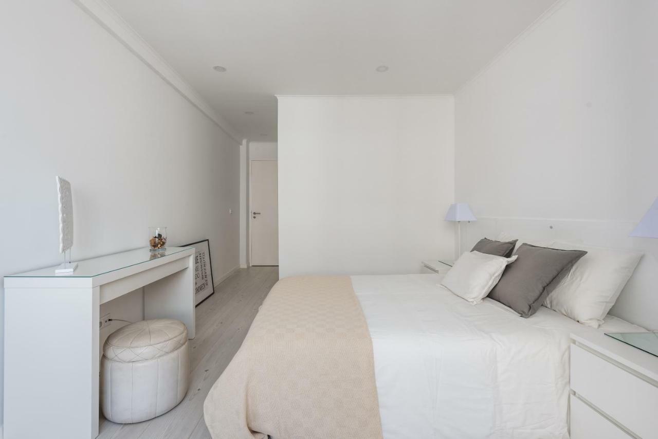 Light-Filled, Fully Renovated Apt Near Belem, By Timecooler Лиссабон Экстерьер фото
